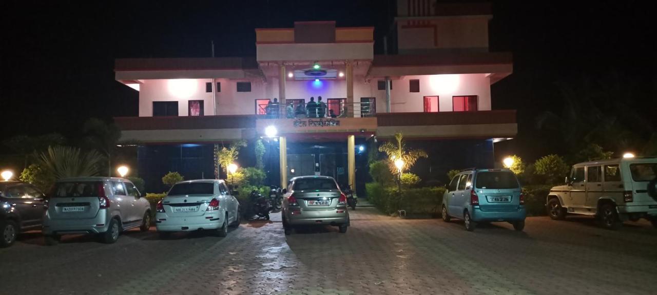 Hotel Nisarg Lodging And Restaurant Aurangabad  Ngoại thất bức ảnh