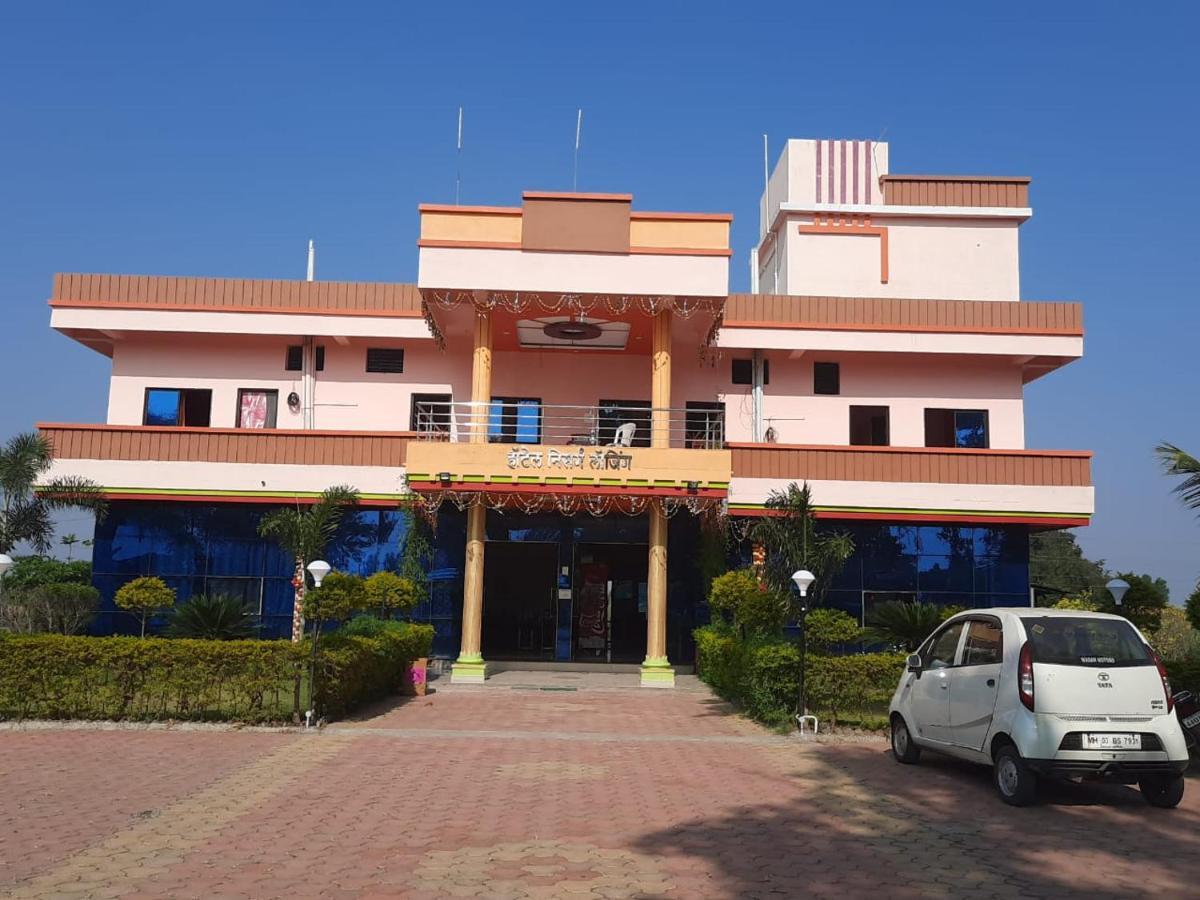 Hotel Nisarg Lodging And Restaurant Aurangabad  Ngoại thất bức ảnh