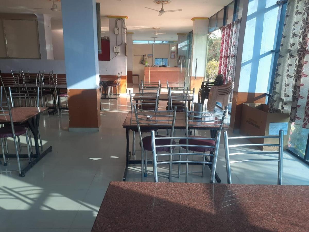 Hotel Nisarg Lodging And Restaurant Aurangabad  Ngoại thất bức ảnh
