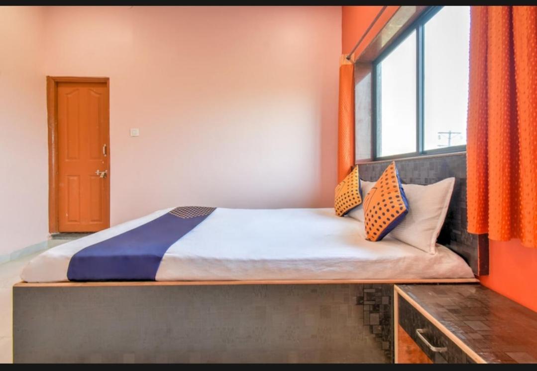 Hotel Nisarg Lodging And Restaurant Aurangabad  Ngoại thất bức ảnh